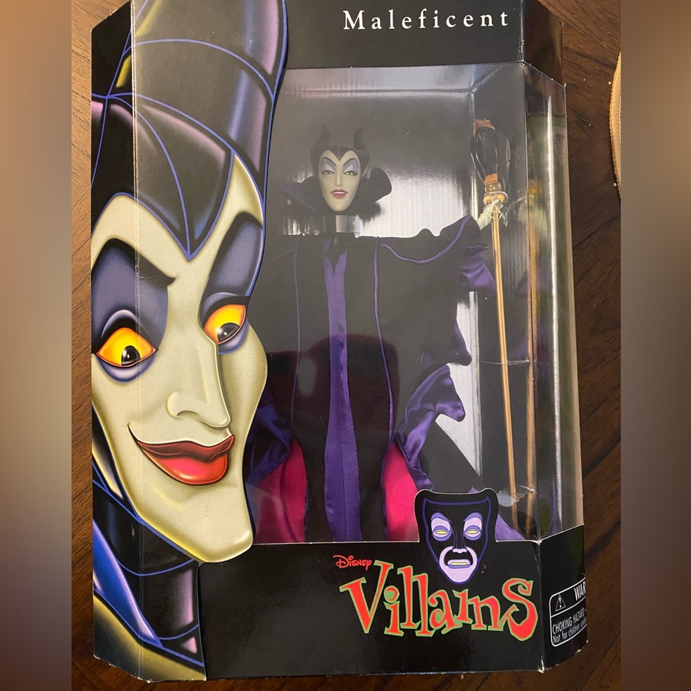 Disney Parks & Catalog Disney Villains Collection Doll Maleficent & Diablo 1999